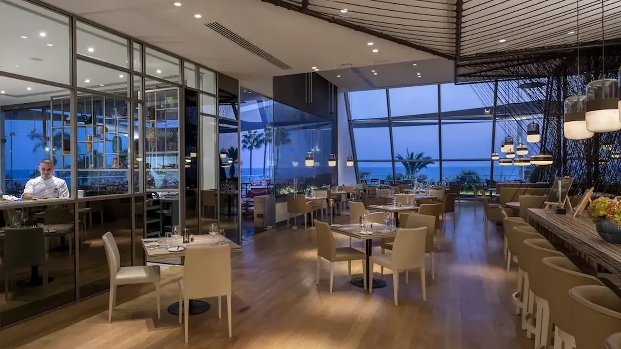 Amathus Beach Hotel Limassol