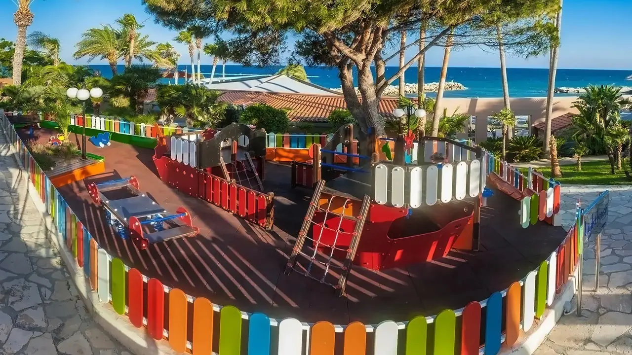 Amathus Beach Hotel