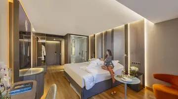 Amathus Beach Hotel