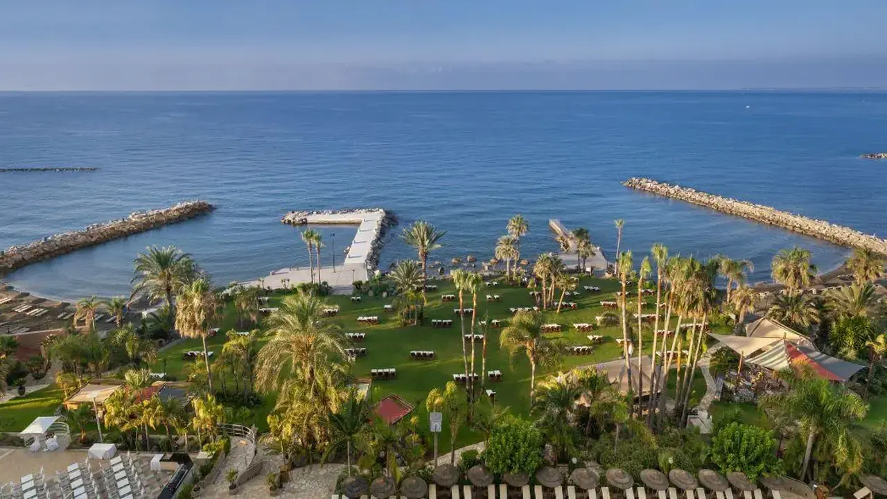 Amathus Beach Hotel