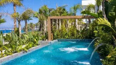Amavi Hotel (16+)