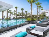 Amavi Hotel (16+)