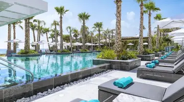 Amavi Hotel (16+)