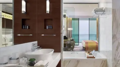 Amavi Hotel