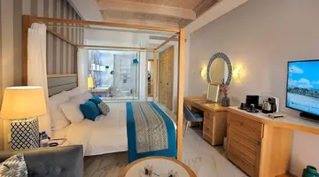 Amavi Hotel