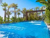 Amavi Hotel