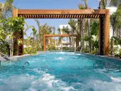 Amavi Hotel