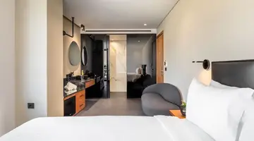 Amazon Hotel