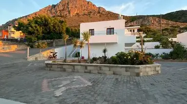 Amazones Village Suites
