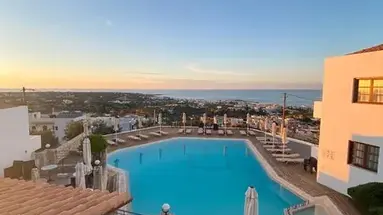 Amazones Village Suites