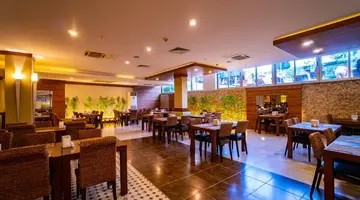 AMBASSADOR PLAZA HOTEL