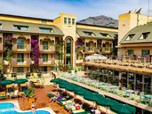 AMBASSADOR PLAZA HOTEL
