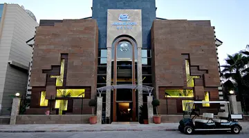 AMBASSADOR PLAZA HOTEL