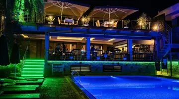 AMBASSADOR PLAZA HOTEL