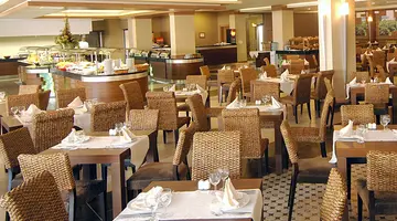 AMBASSADOR PLAZA HOTEL