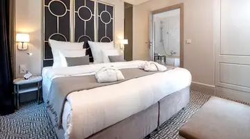 Amber Design Residence
