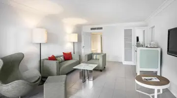 AMBRE HOTEL