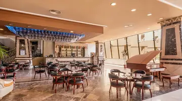 Amc Royal Hotel & SPA
