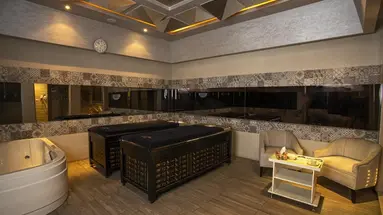 AMC Royal Hotel & SPA