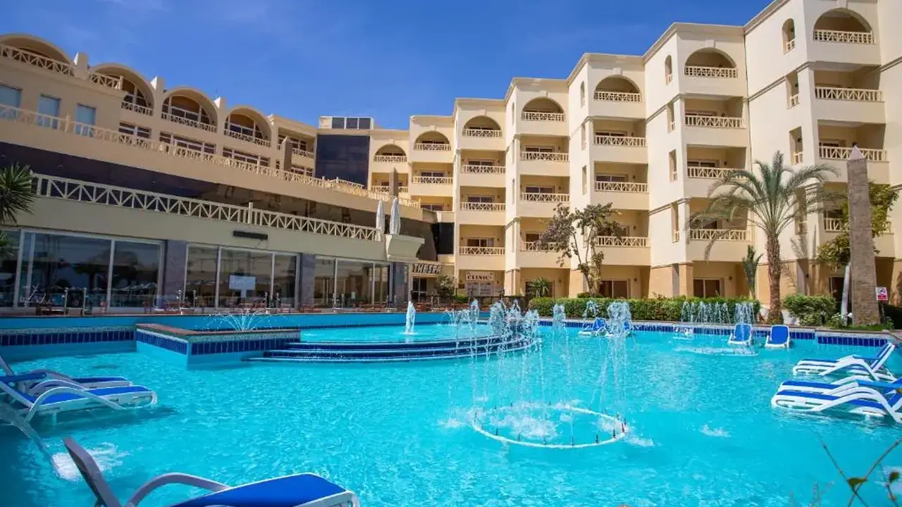 AMC Royal Hotel & Spa