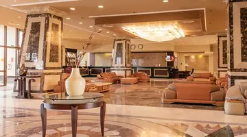 Amc Royal Hotel & SPA