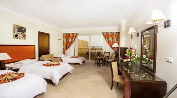 AMC Royal Hotel & SPA
