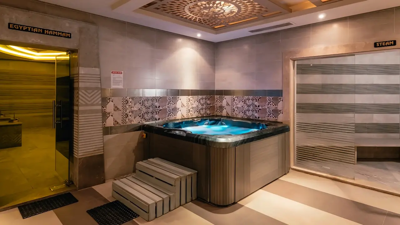 Amc Royal Hotel & SPA