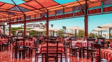 AMC Royal Hotel & Spa