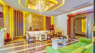 AMC Royal Hotel & Spa