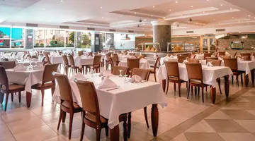 AMC Royal Hotel & Spa