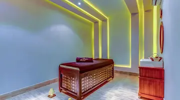 Amc Royal Hotel & Spa