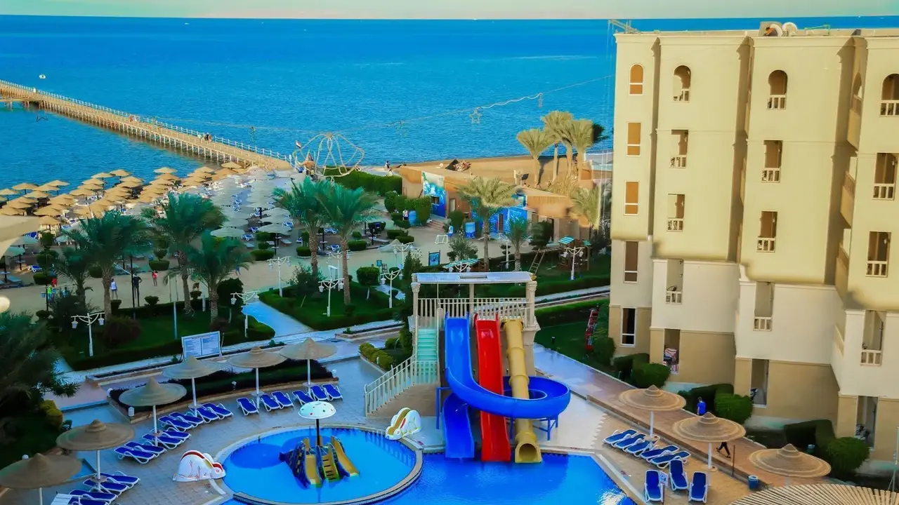 Amc Royal Hotel & Spa