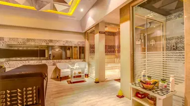 AMC Royal Hotel & Spa*****