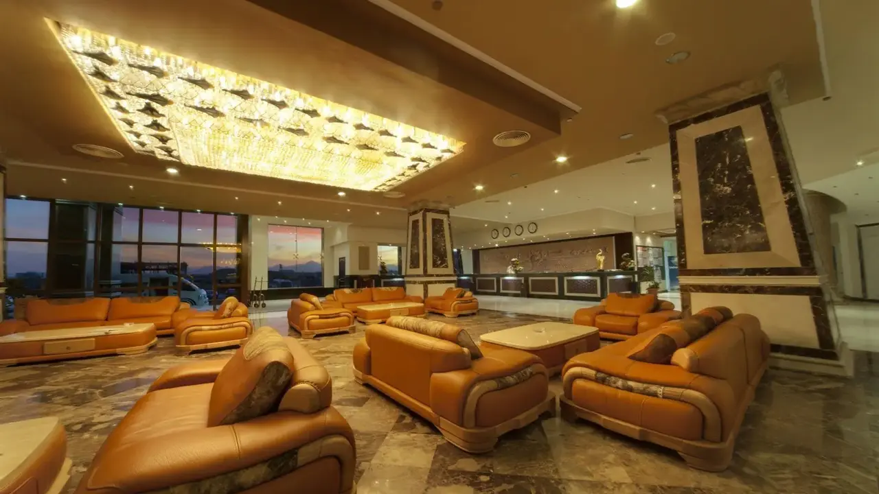 Amc Royal Hotel & Spa