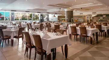 Amc Royal Hotel & SPA