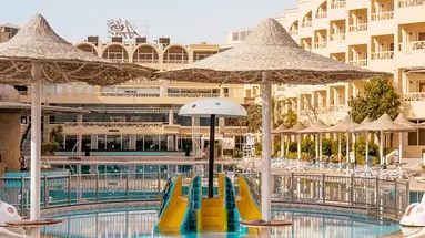 AMC ROYAL HOTEL