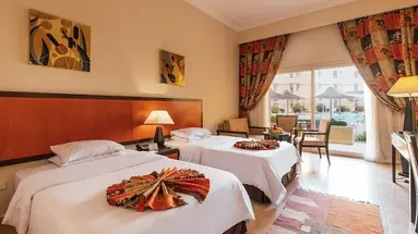 AMC ROYAL HOTEL