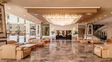AMC ROYAL HOTEL