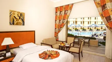 AMC ROYAL HOTEL