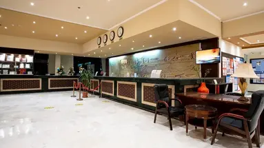 AMC ROYAL HOTEL