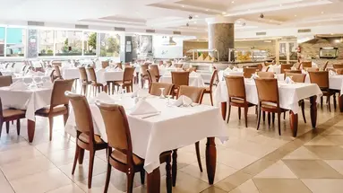 AMC ROYAL HOTEL