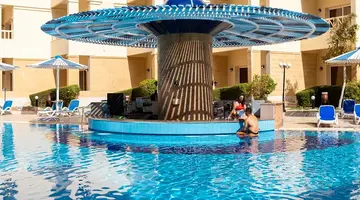 AMC ROYAL HOTEL