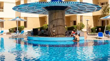 AMC ROYAL HOTEL