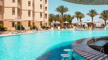 AMC ROYAL HOTEL