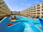 AMC Royal Resort