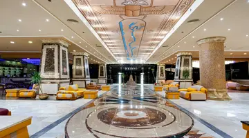 AMC Royal Resort