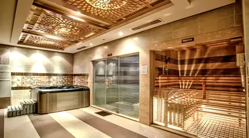 AMC Royal Resort