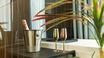 AMES HOTEL & SPA