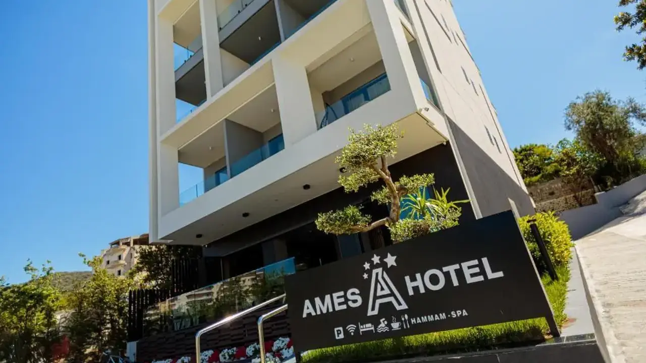 AMES HOTEL & SPA