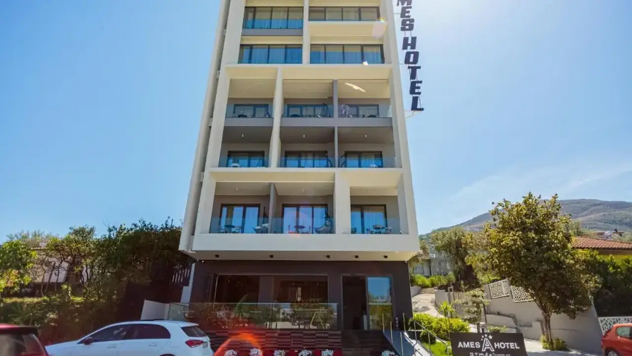 AMES HOTEL & SPA